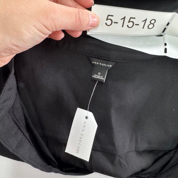 Ann Taylor Top Womens Small Black V Neck High Low Blouse - Picture 3 of 8